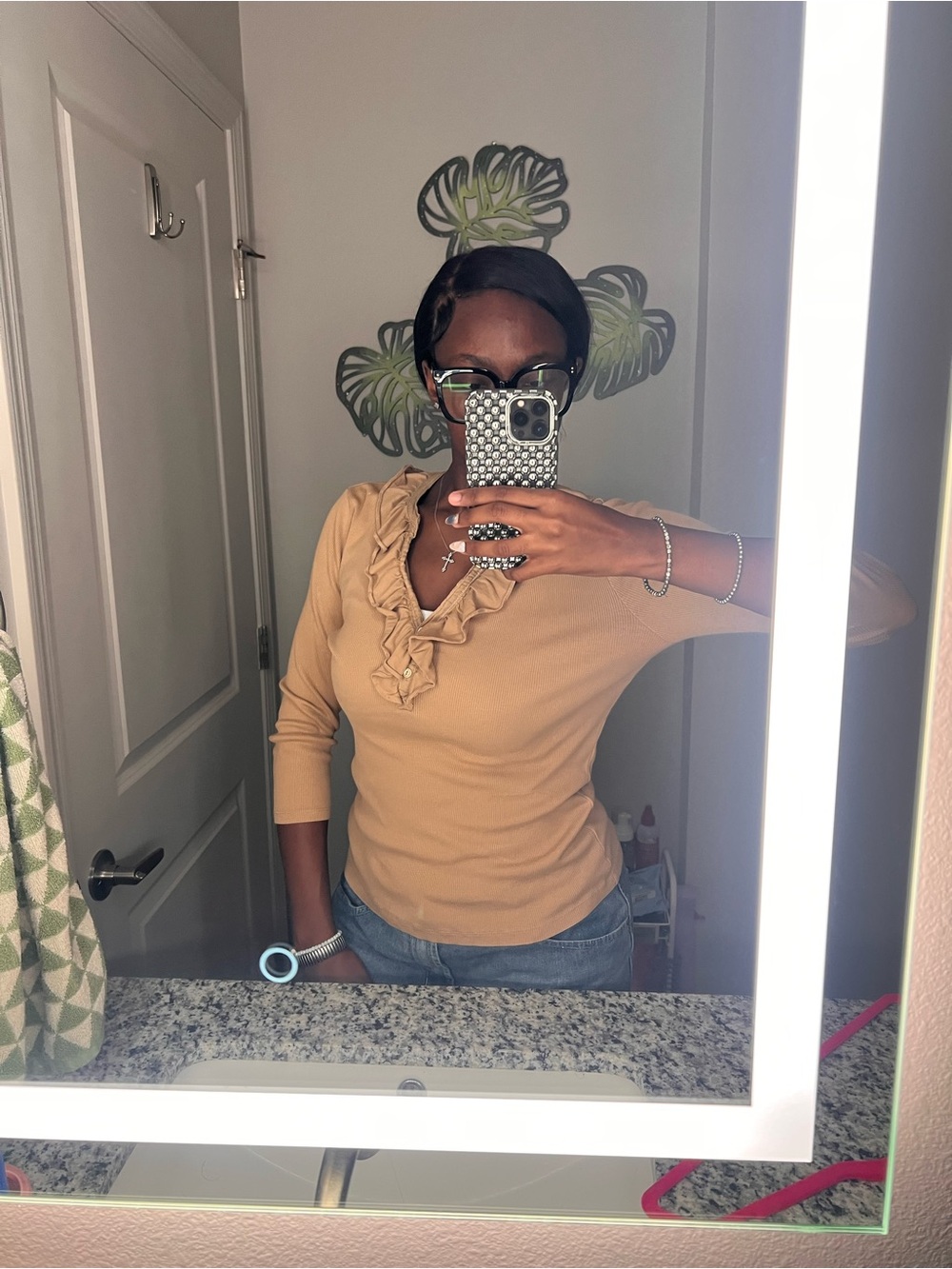 Ralph Lauren Beige Ruffled V-Neck Ribbed Top - Picture 4 of 6